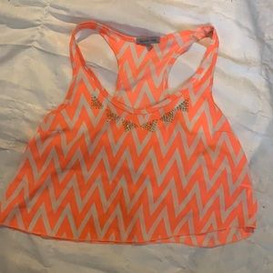 Camisa holgada con estampado rosa neón y blanco